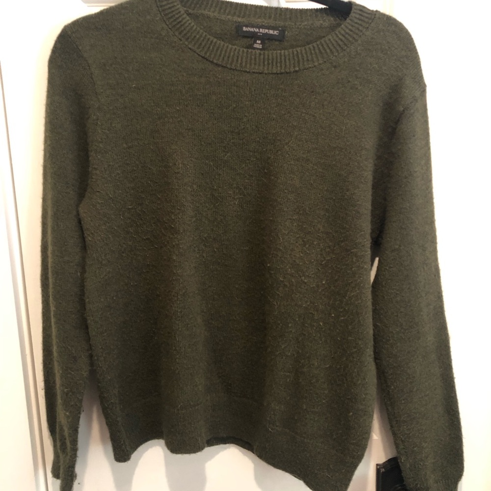 Banana Republic Olive Crewneck Sweater